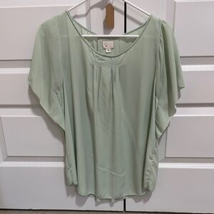 Anthropologie 9-h15 stcl Green Flutter Sleeve Blouse
